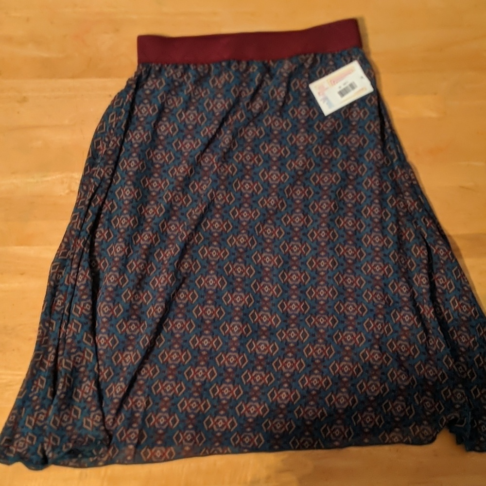 LULAROE LOLA SZ MEDIUM NWT SKIRT